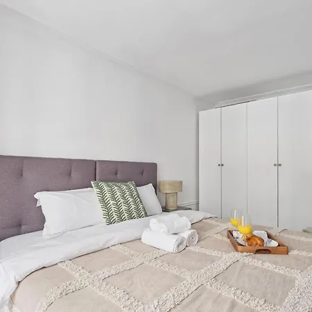 Jardin Des Tuileries & Louvre - Cityapartmentstay Apartment Paris